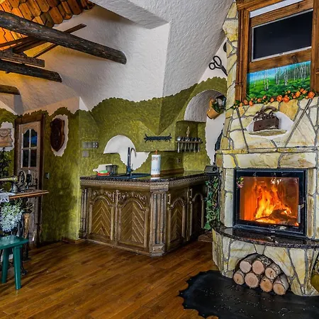 Campetrus- Dom Krawca Villa *